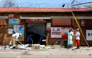 Soweto-looting-against-foreign-shops-not-xenophobic
